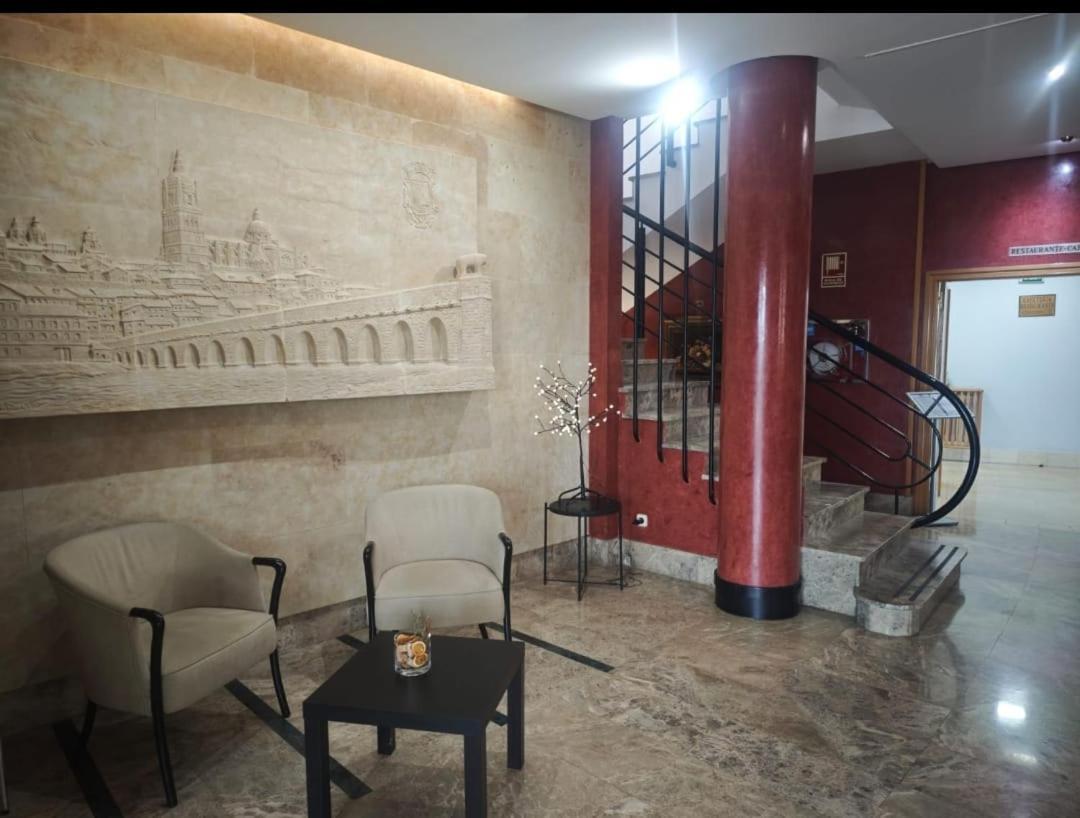 Hotel Helmantico Villares de la Reina Экстерьер фото
