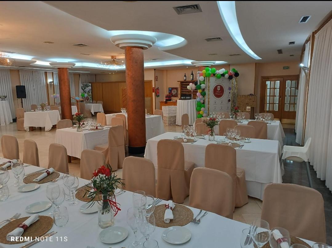Hotel Helmantico Villares de la Reina Экстерьер фото